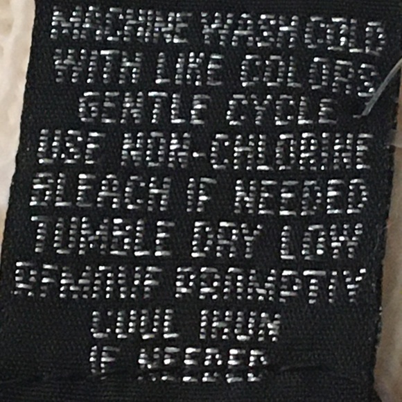 89TH & Madison Sweater. - Picture 5 of 5